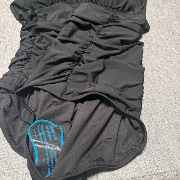 Calvin Klein Women's Triangle Full Coverage One Piece Swimsuit, Size 14 - Picture 4 of 9